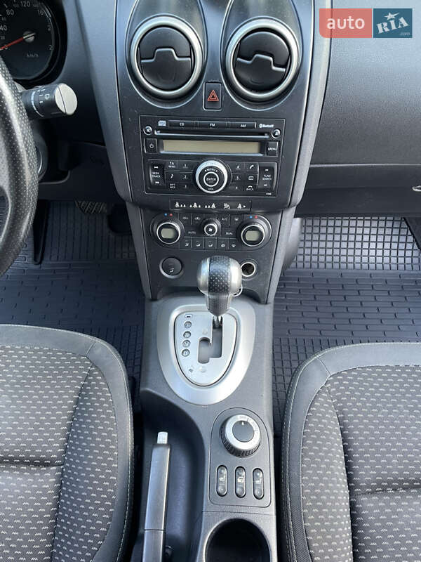 Внедорожник / Кроссовер Nissan Qashqai 2008 в Черновцах