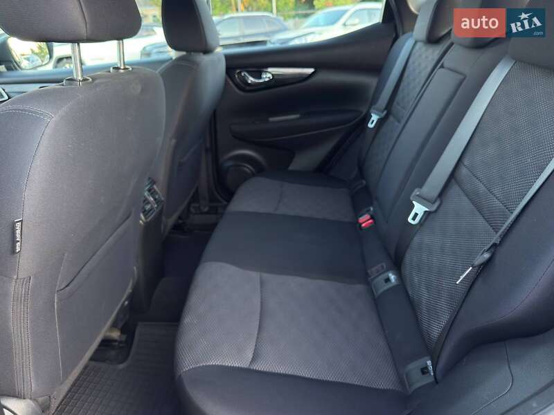 Внедорожник / Кроссовер Nissan Qashqai 2017 в Харькове