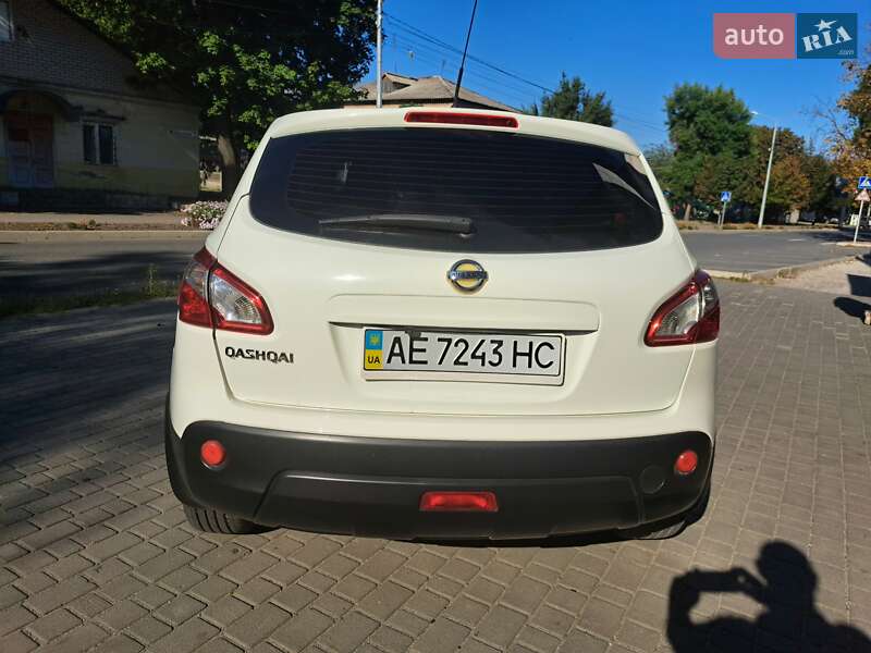 Внедорожник / Кроссовер Nissan Qashqai 2012 в Днепре