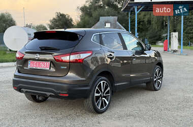 Внедорожник / Кроссовер Nissan Qashqai 2014 в 