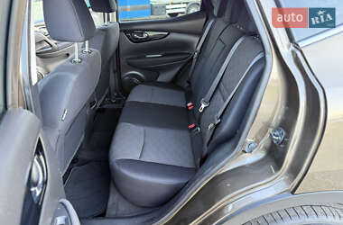 Внедорожник / Кроссовер Nissan Qashqai 2014 в 