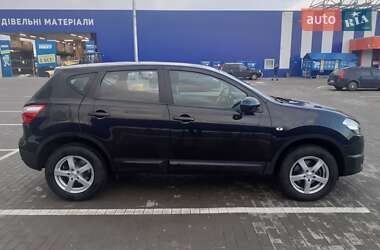 Внедорожник / Кроссовер Nissan Qashqai 2010 в Калуше