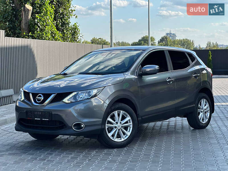 Позашляховик / Кросовер Nissan Qashqai 2017 в 