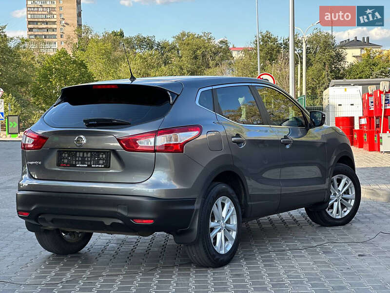 Внедорожник / Кроссовер Nissan Qashqai 2017 в Днепре