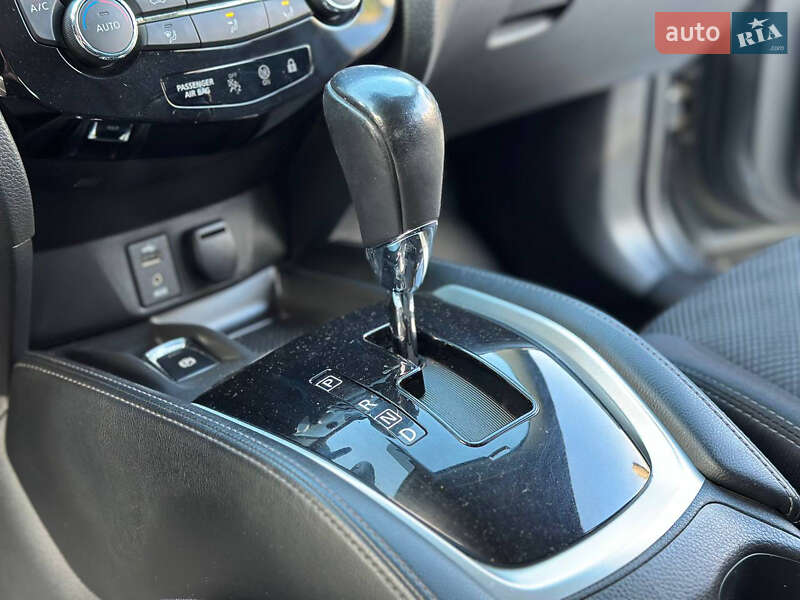 Внедорожник / Кроссовер Nissan Qashqai 2017 в Днепре