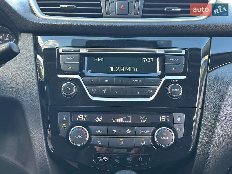 Внедорожник / Кроссовер Nissan Qashqai 2017 в Днепре