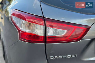 Позашляховик / Кросовер Nissan Qashqai 2017 в 