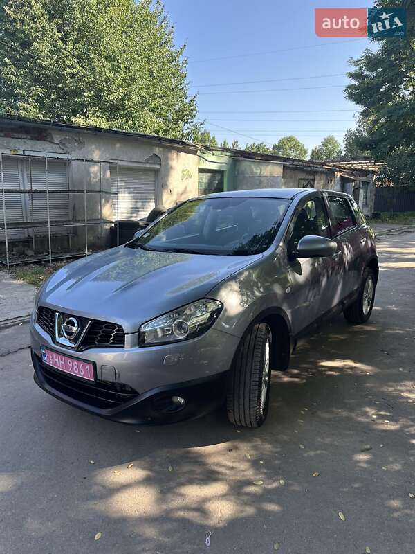 Внедорожник / Кроссовер Nissan Qashqai 2011 в Львове