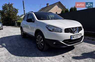 Внедорожник / Кроссовер Nissan Qashqai 2012 в Ровно