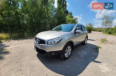 Внедорожник / Кроссовер Nissan Qashqai 2010 в Калиновке