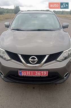 Внедорожник / Кроссовер Nissan Qashqai 2015 в Камне-Каширском