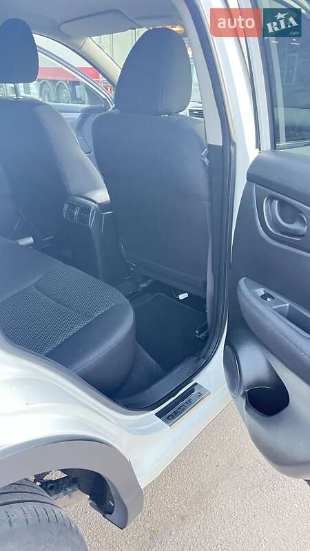 Внедорожник / Кроссовер Nissan Qashqai 2016 в Днепре фото 19 Внедорожник / Кроссовер Nissan Qashqai 2016 в Днепре