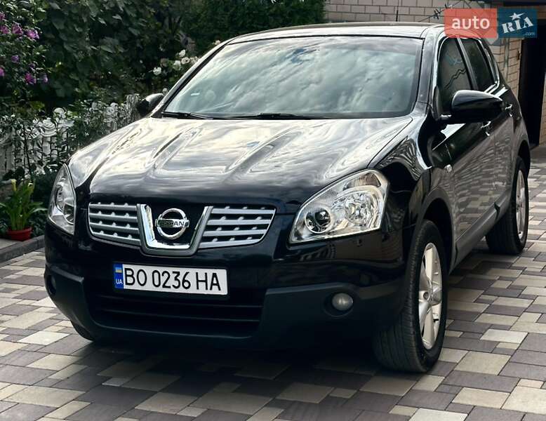 Внедорожник / Кроссовер Nissan Qashqai 2009 в 