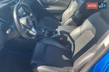 Внедорожник / Кроссовер Nissan Qashqai 2017 в 