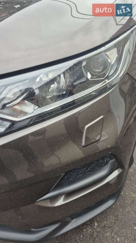 Внедорожник / Кроссовер Nissan Qashqai 2020 в Днепре