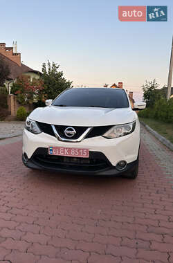 Внедорожник / Кроссовер Nissan Qashqai 2014 в Черновцах