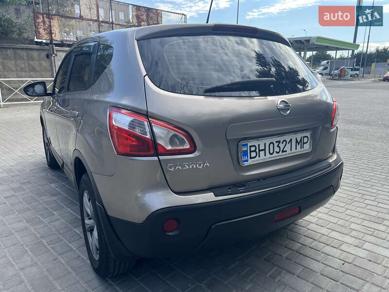 Внедорожник / Кроссовер Nissan Qashqai 2010 в Одессе