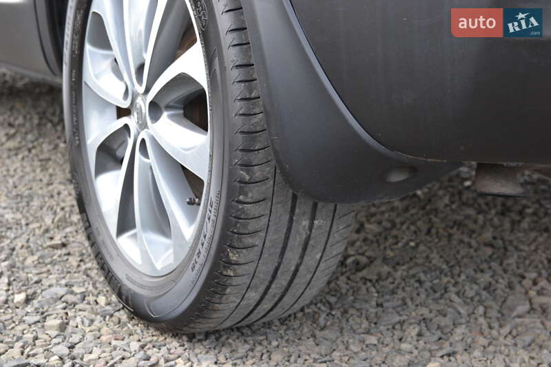 Внедорожник / Кроссовер Nissan Qashqai 2012 в Луцке