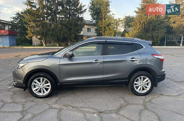 Внедорожник / Кроссовер Nissan Qashqai 2014 в 