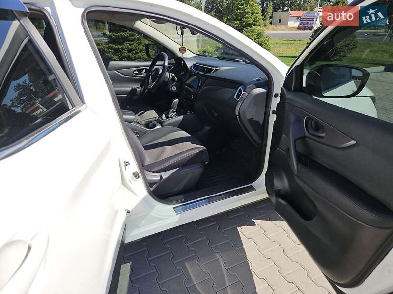 Внедорожник / Кроссовер Nissan Qashqai 2020 в Киеве