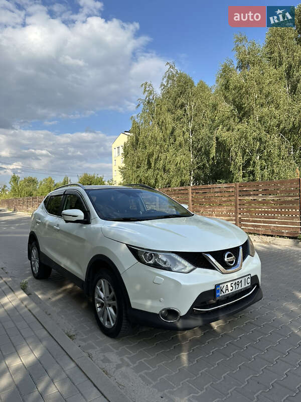 Позашляховик / Кросовер Nissan Qashqai 2015 в Києві