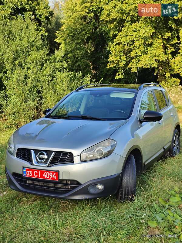 Внедорожник / Кроссовер Nissan Qashqai 2013 в Луцке фото 9 Внедорожник / Кроссовер Nissan Qashqai 2013 в Луцке