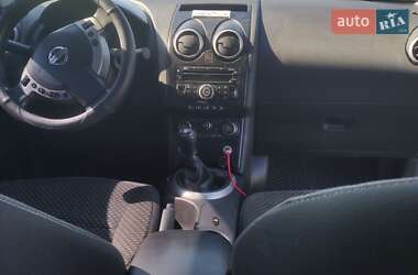 Внедорожник / Кроссовер Nissan Qashqai 2008 в 
