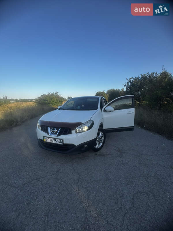 Внедорожник / Кроссовер Nissan Qashqai 2012 в Тернополе