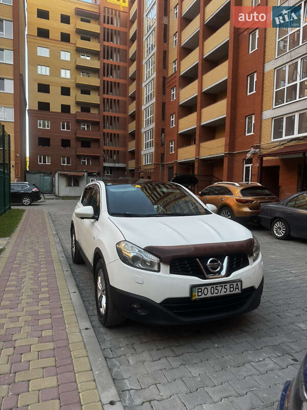 Внедорожник / Кроссовер Nissan Qashqai 2012 в Тернополе
