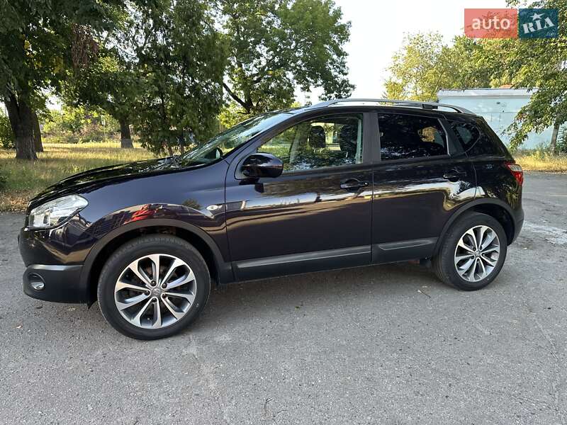 Внедорожник / Кроссовер Nissan Qashqai 2010 в Лебедине