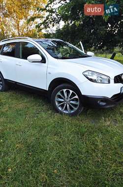 Внедорожник / Кроссовер Nissan Qashqai 2010 в Полонном