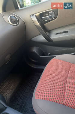 Внедорожник / Кроссовер Nissan Qashqai 2007 в 