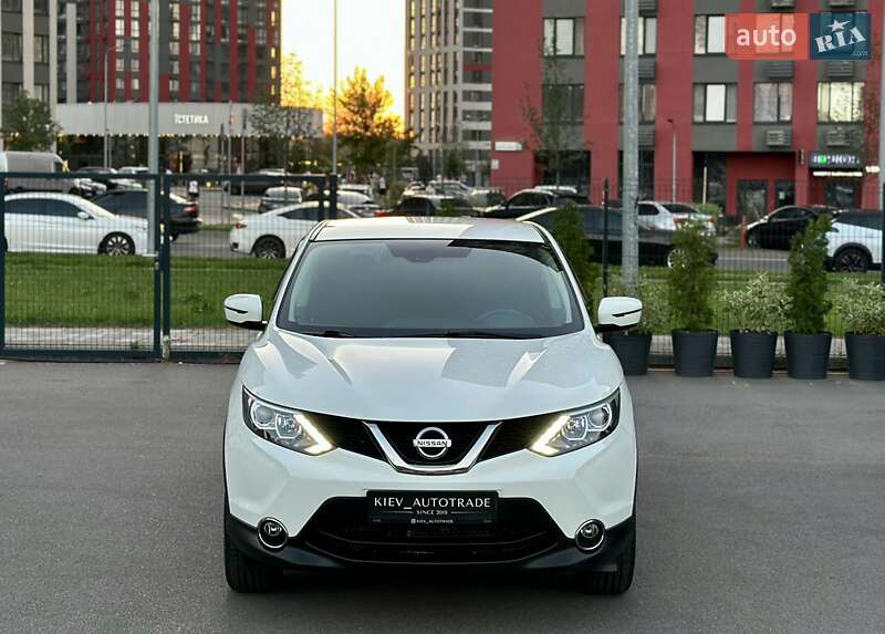 Внедорожник / Кроссовер Nissan Qashqai 2016 в Киеве