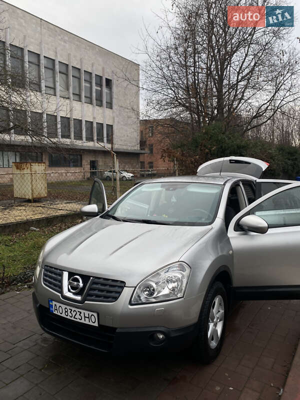 Внедорожник / Кроссовер Nissan Qashqai 2007 в Ужгороде