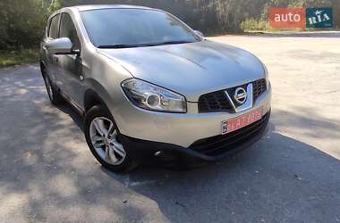 Позашляховик / Кросовер Nissan Qashqai 2011 в Звягелі