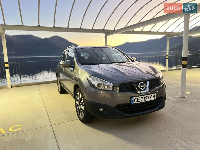 Внедорожник / Кроссовер Nissan Qashqai 2011 в Черновцах