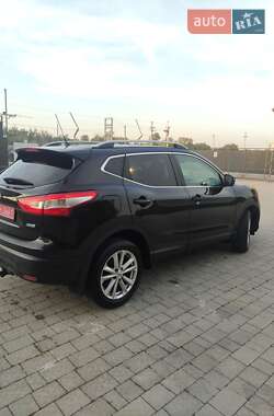 Внедорожник / Кроссовер Nissan Qashqai 2014 в 