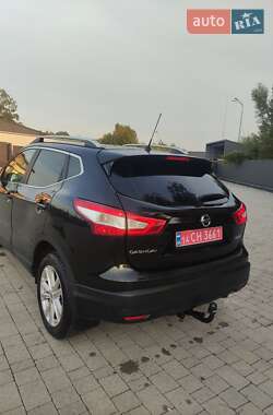 Внедорожник / Кроссовер Nissan Qashqai 2014 в 