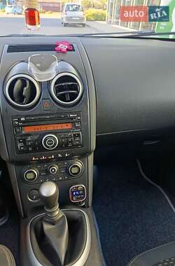 Внедорожник / Кроссовер Nissan Qashqai 2008 в 