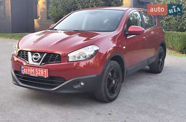 Позашляховик / Кросовер Nissan Qashqai 2011 в Звягелі