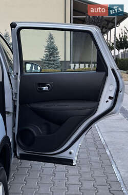 Внедорожник / Кроссовер Nissan Qashqai 2007 в 