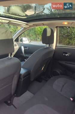 Внедорожник / Кроссовер Nissan Qashqai 2010 в 