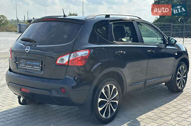 Внедорожник / Кроссовер Nissan Qashqai 2012 в 