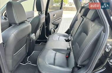 Внедорожник / Кроссовер Nissan Qashqai 2012 в 