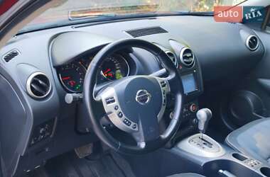Позашляховик / Кросовер Nissan Qashqai 2010 в 