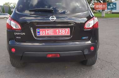 Внедорожник / Кроссовер Nissan Qashqai 2012 в 