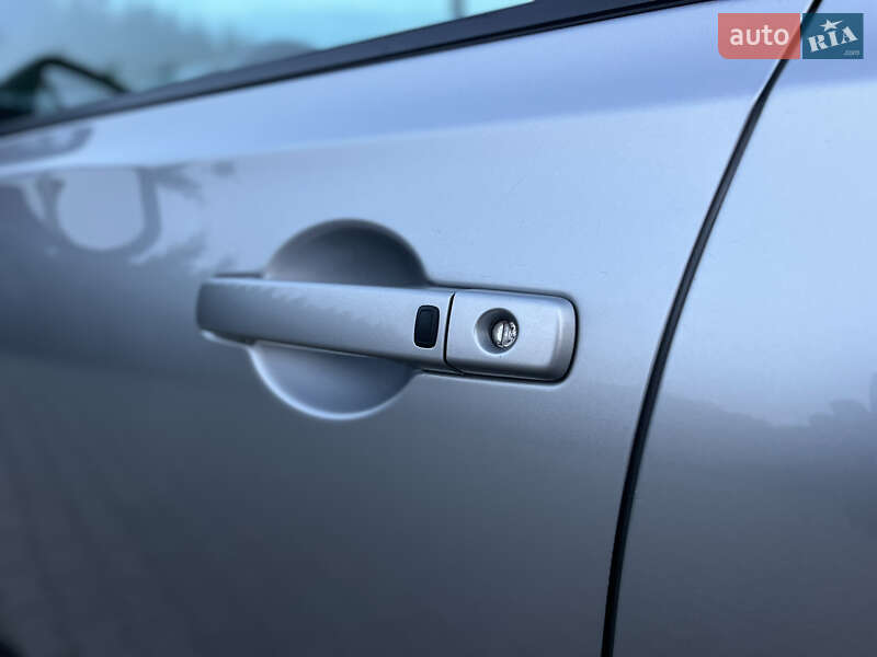 Позашляховик / Кросовер Nissan Qashqai 2010 в Стрию