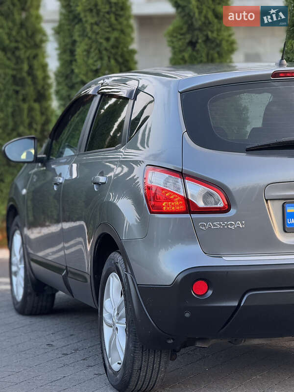 Позашляховик / Кросовер Nissan Qashqai 2011 в Надвірній