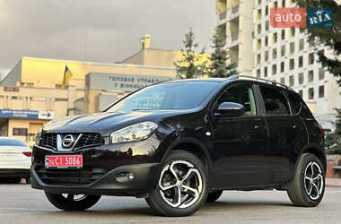 Внедорожник / Кроссовер Nissan Qashqai 2010 в 