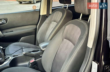 Внедорожник / Кроссовер Nissan Qashqai 2010 в 